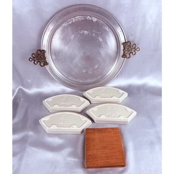 Pfaltzgraff Yorktowne 4 Piece Serving Dishes w/Metal Handled Tray & Wood Block - Picture 3 of 12
